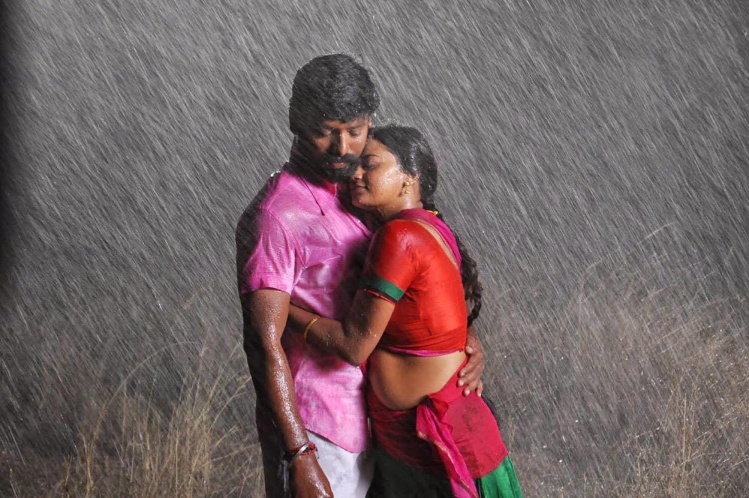 https://onlookersmedia.in/wp-content/uploads/2014/12/Ansiba-Hassan-in-Paranjothi-Tamil-Movie-Stills-Photos-Onlookers-Media-2.jpg