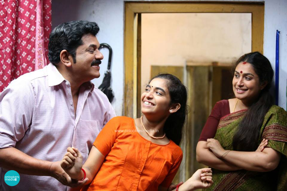 https://onlookersmedia.in/wp-content/uploads/2014/12/Kattumakkan-Malayalam-Movie-Stills-Posters-Gallery-Images-Onlookers-Media-60.jpg
