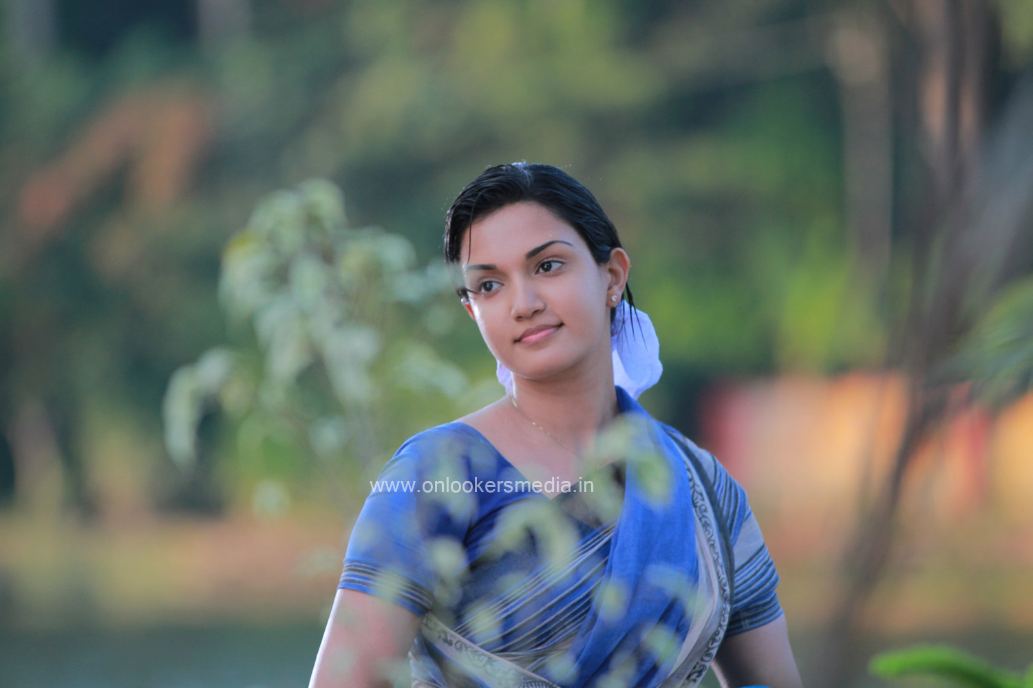 Honey Rose In Sir CP Malayalam Movie Stills-Images-Photos-Onlookers Media (3)