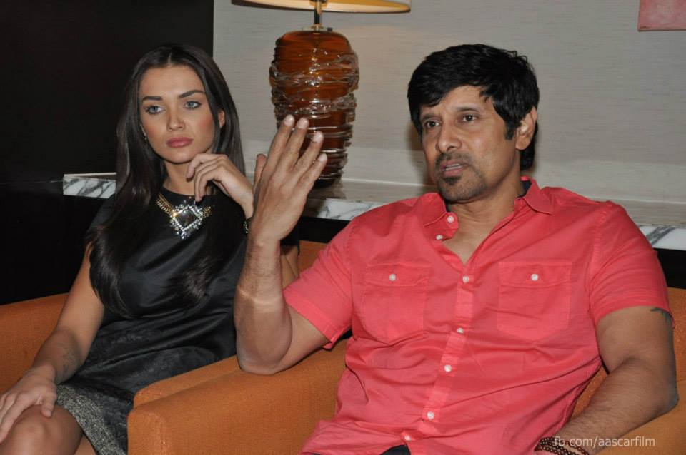 https://onlookersmedia.in/wp-content/uploads/2015/01/I-movie-press-meet-stills-Vikram-Amy-Jackson-Ai-Tamil-movie-stills-Onlookers-Media-12.jpg