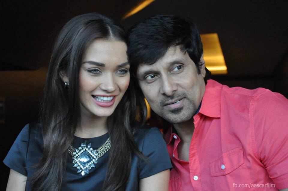 https://onlookersmedia.in/wp-content/uploads/2015/01/I-movie-press-meet-stills-Vikram-Amy-Jackson-Ai-Tamil-movie-stills-Onlookers-Media-13.jpg