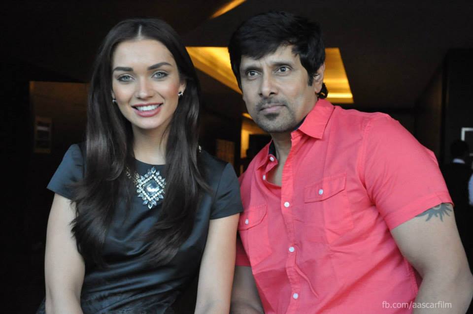 https://onlookersmedia.in/wp-content/uploads/2015/01/I-movie-press-meet-stills-Vikram-Amy-Jackson-Ai-Tamil-movie-stills-Onlookers-Media-21.jpg