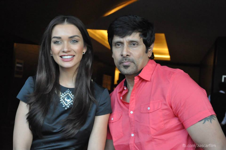 https://onlookersmedia.in/wp-content/uploads/2015/01/I-movie-press-meet-stills-Vikram-Amy-Jackson-Ai-Tamil-movie-stills-Onlookers-Media-22.jpg