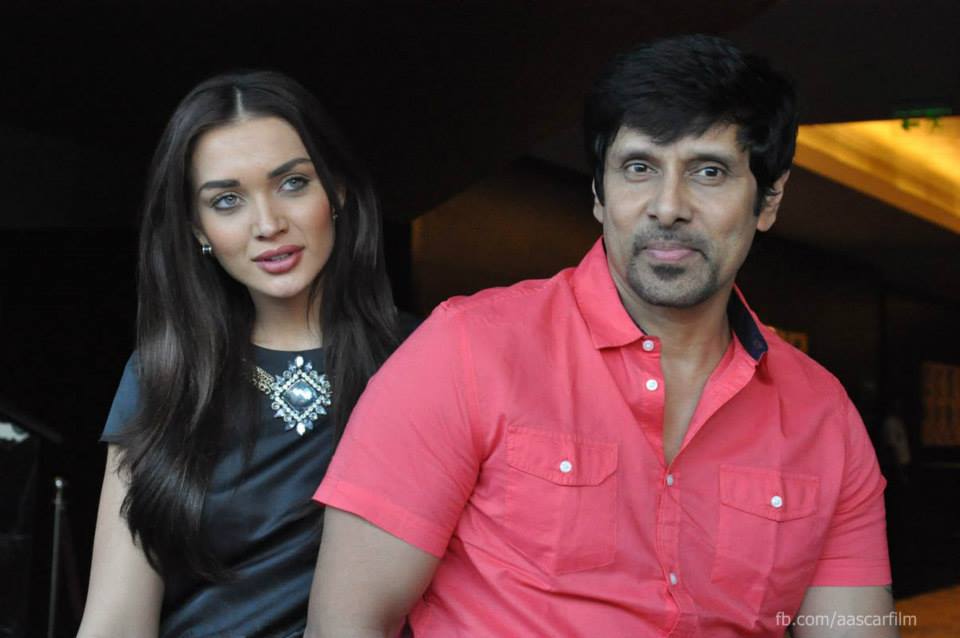 https://onlookersmedia.in/wp-content/uploads/2015/01/I-movie-press-meet-stills-Vikram-Amy-Jackson-Ai-Tamil-movie-stills-Onlookers-Media-25.jpg