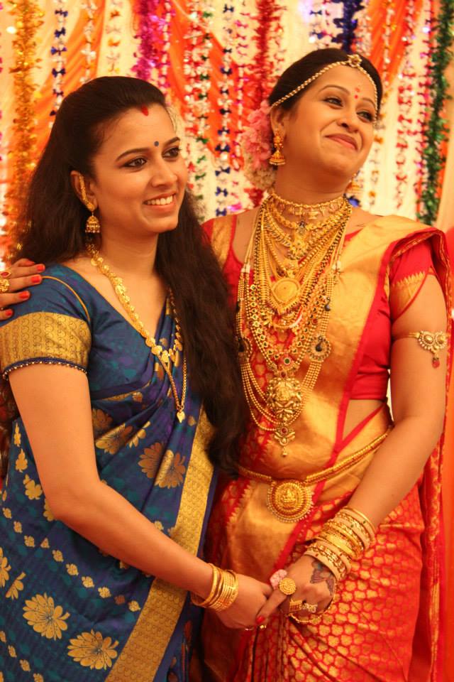 http://onlookersmedia.in/wp-content/uploads/2015/01/Malayalam-Actress-Sadhika-Wedding-Stills-Reception-Stills-Videos-Onlookers-Media-15.jpg