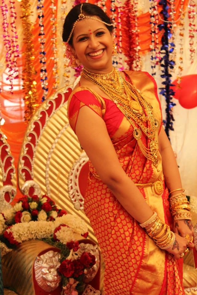 http://onlookersmedia.in/wp-content/uploads/2015/01/Malayalam-Actress-Sadhika-Wedding-Stills-Reception-Stills-Videos-Onlookers-Media-20.jpg