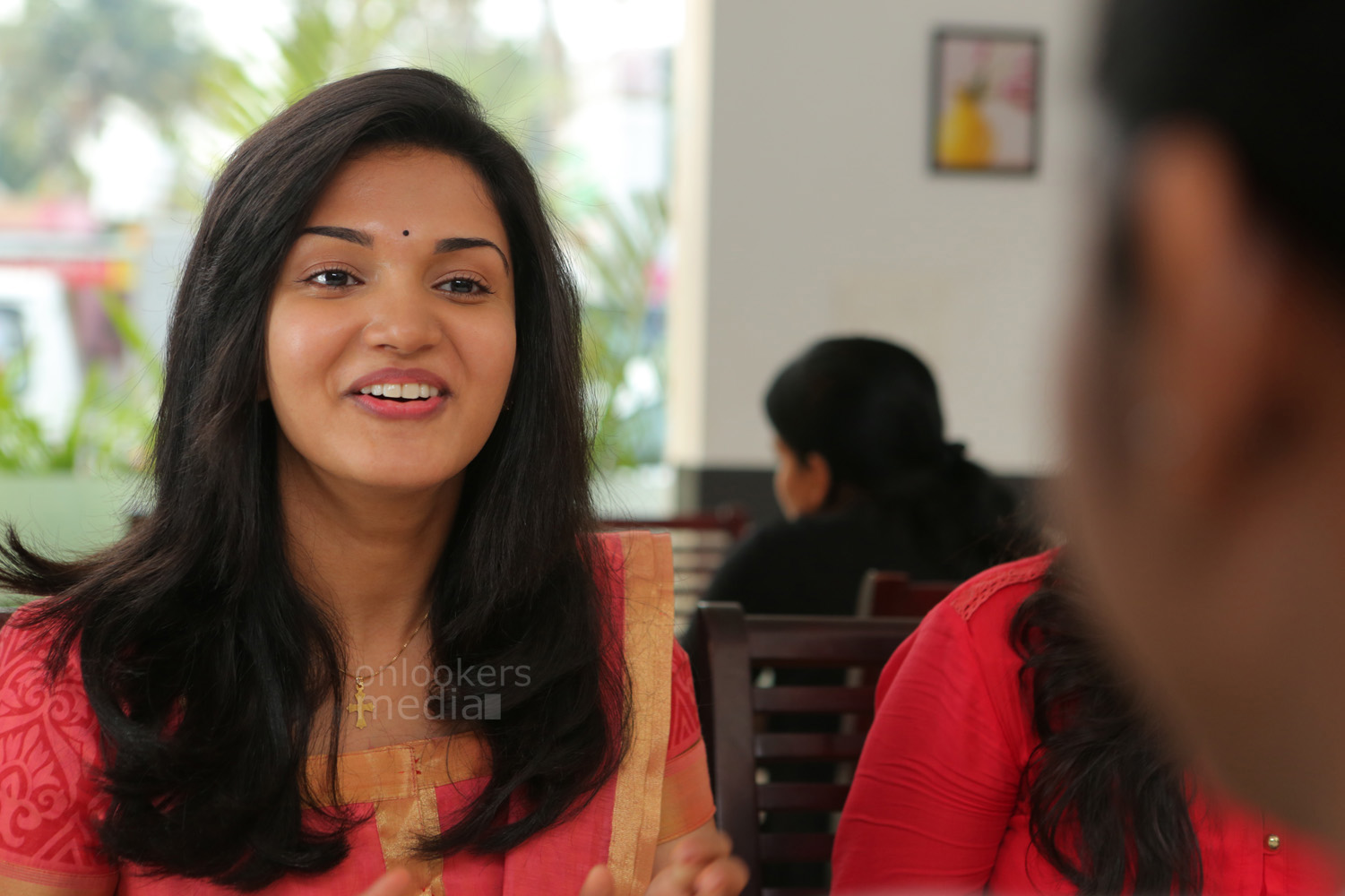 https://onlookersmedia.in/wp-content/uploads/2015/02/Honey-Rose-in-Sir-CP-Malayalam-Movie-Onlookers-Media-107.jpg