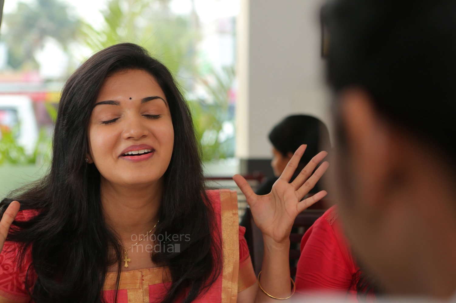https://onlookersmedia.in/wp-content/uploads/2015/02/Honey-Rose-in-Sir-CP-Malayalam-Movie-Onlookers-Media-57.jpg
