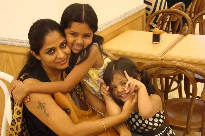 Poornima Indrajith with daughters-Onlookers Media