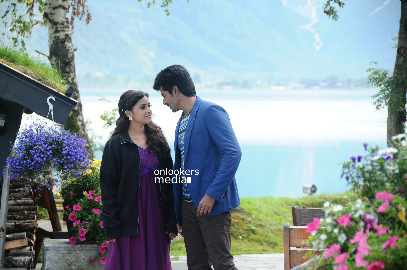 https://onlookersmedia.in/wp-content/uploads/2015/02/Sivakarthikeyan-and-Sri-Divya-in-Kaaki-Sattai-Stills-Images-Gallery-Photos-Onlookers-Media-10.jpg