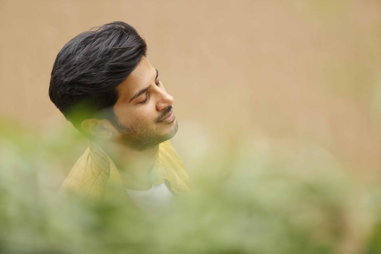 https://onlookersmedia.in/wp-content/uploads/2015/03/100-Days-Of-Love-Stills-Photos-Images-Dulquer-Salmaan-Nithya-Menon-Malayalam-Movies-2015-Onlookers-Media-10.jpg