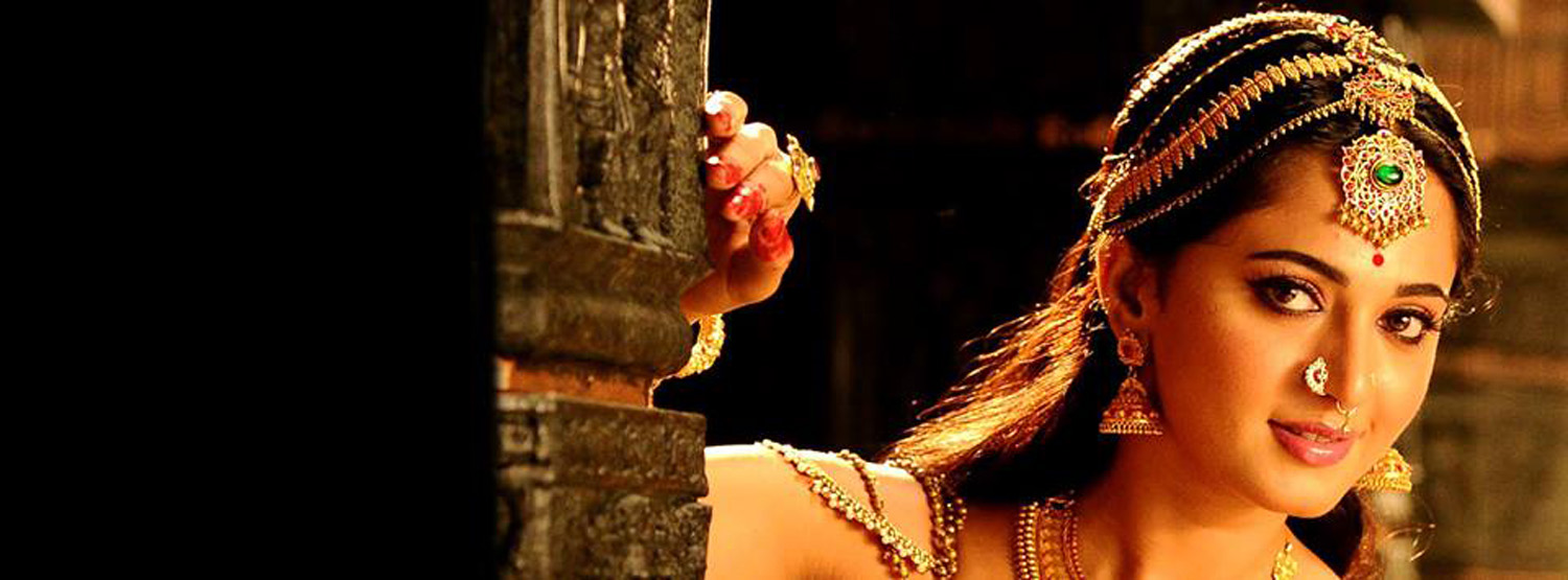 https://onlookersmedia.in/wp-content/uploads/2015/03/Anushka-Shetty-in-Rudhramadevi-Stills-Images-Photos-Telugu-Movie-2015-Onlookers-Media-4.jpg