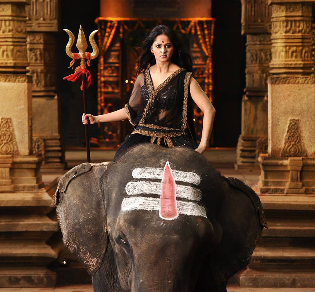 Anushka Shetty in Rudhramadevi Stills-Images-Photos-Telugu Movie 2015-Onlookers Media (6)