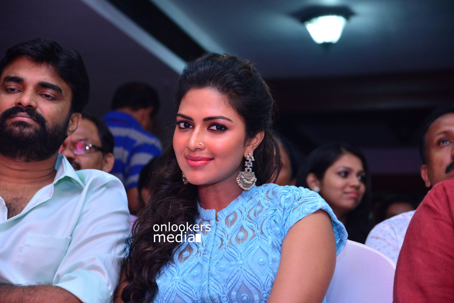 https://onlookersmedia.in/wp-content/uploads/2015/04/Amala-Paul-and-AL-Vijay-at-Lalila-O-Laila-Audio-Launch-Stills-Images-Mohanlal-Malayalam-Movie-2015-Onlookers-Media-7.jpg