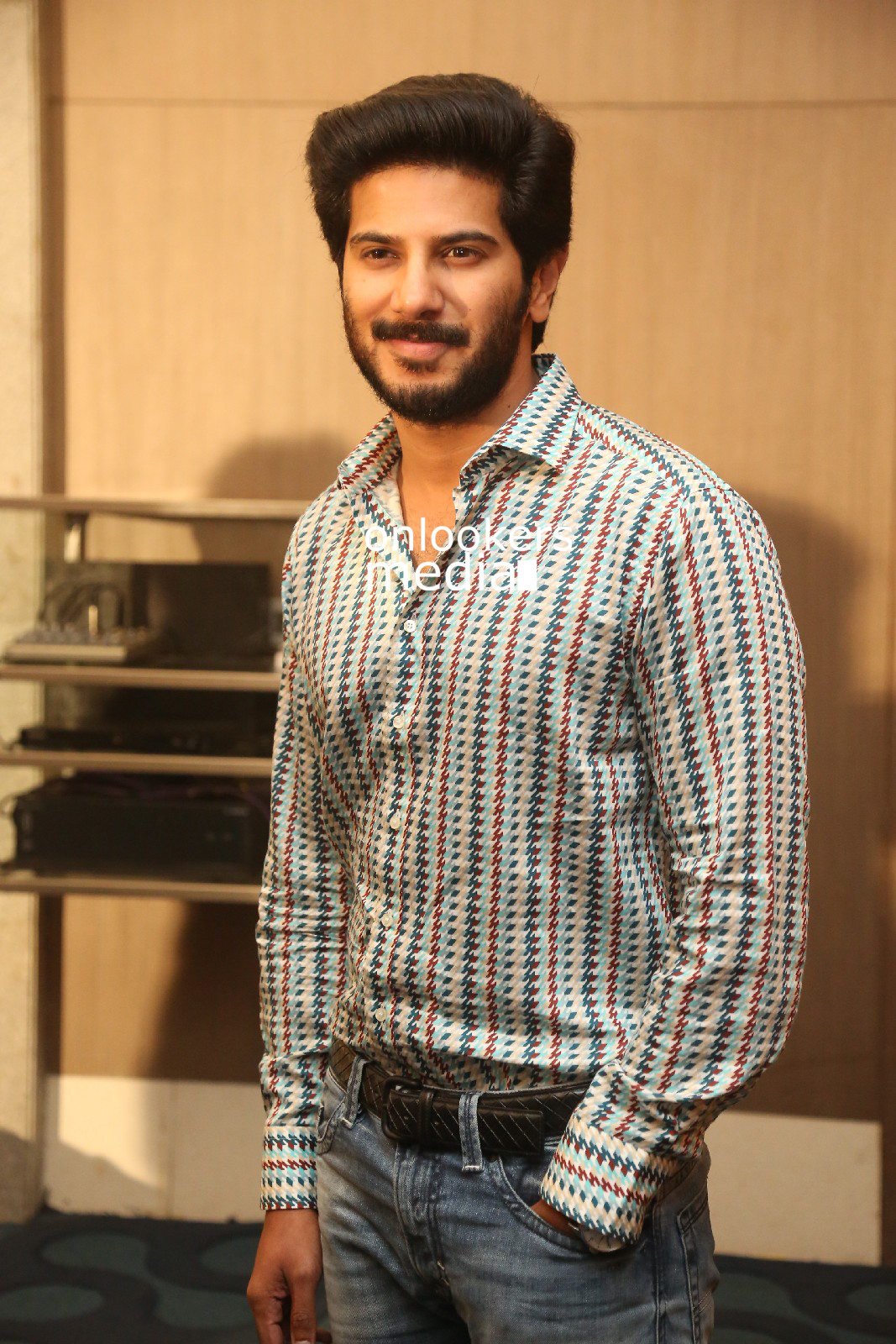 https://onlookersmedia.in/wp-content/uploads/2015/04/Dulquer-Salmaan-at-OK-Bangaram-Promotional-Event-OK-Kanmani-Stills-Onlookers-Media-33.jpg