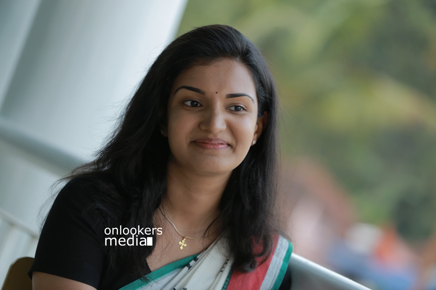 https://onlookersmedia.in/wp-content/uploads/2015/04/Honey-Rose-in-Sir-CP-Malayalam-Movie-Jayaram-Onlookers-Media-2.jpg