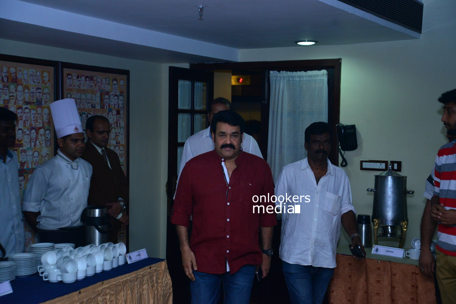 https://onlookersmedia.in/wp-content/uploads/2015/04/Lalila-O-Laila-Audio-Launch-Stills-Images-Mohanlal-Amala-Paul-Malayalam-Movie-2015-Onlookers-Media-120.jpg
