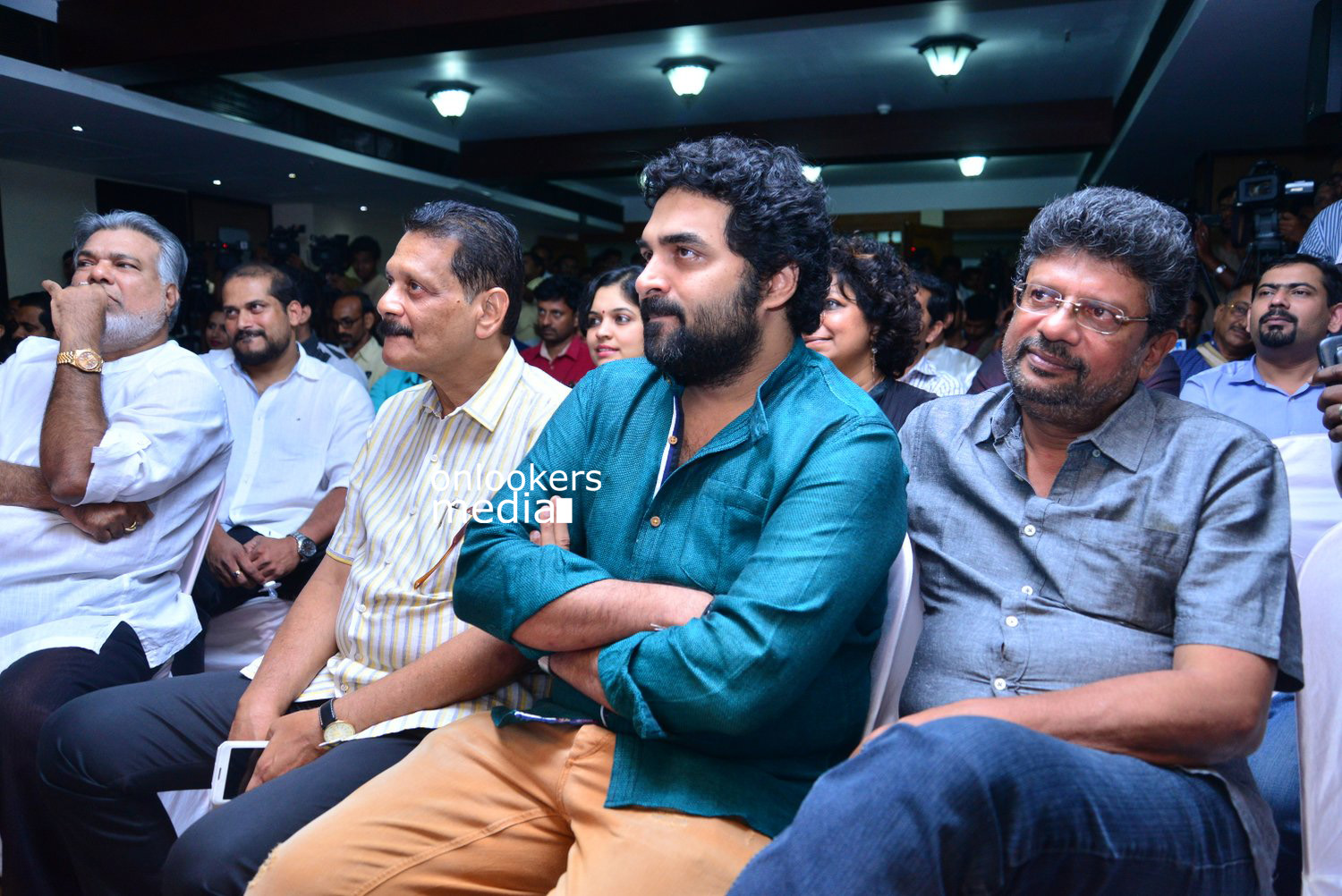 https://onlookersmedia.in/wp-content/uploads/2015/04/Lalila-O-Laila-Audio-Launch-Stills-Images-Mohanlal-Amala-Paul-Malayalam-Movie-2015-Onlookers-Media-41.jpg