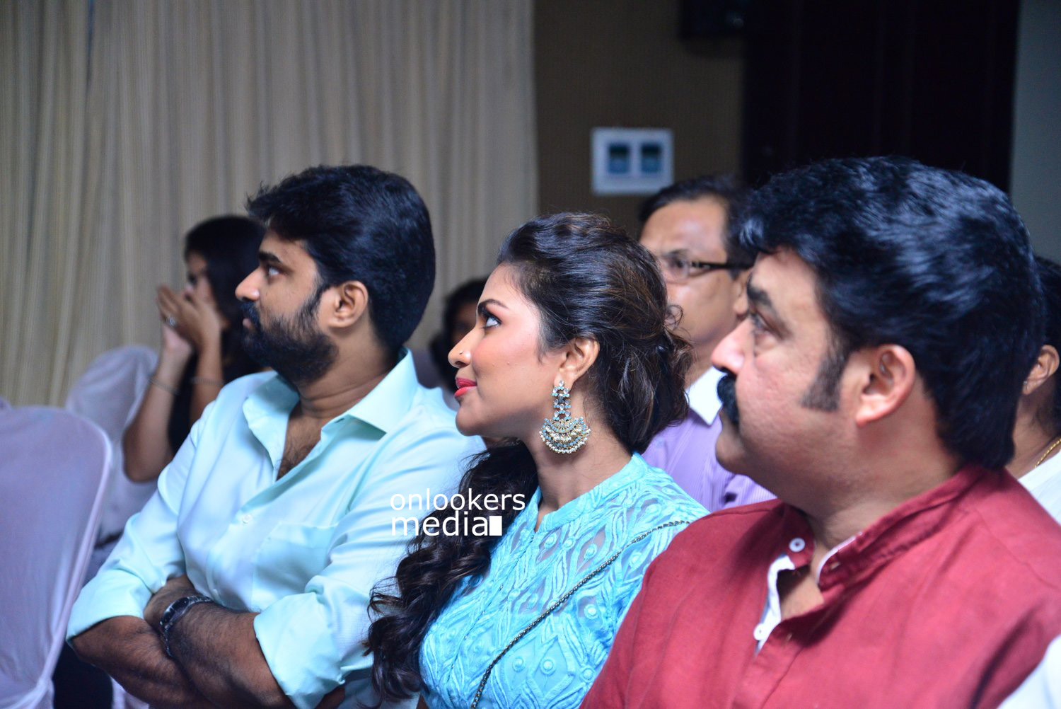 https://onlookersmedia.in/wp-content/uploads/2015/04/Lalila-O-Laila-Audio-Launch-Stills-Images-Mohanlal-Amala-Paul-Malayalam-Movie-2015-Onlookers-Media-89.jpg