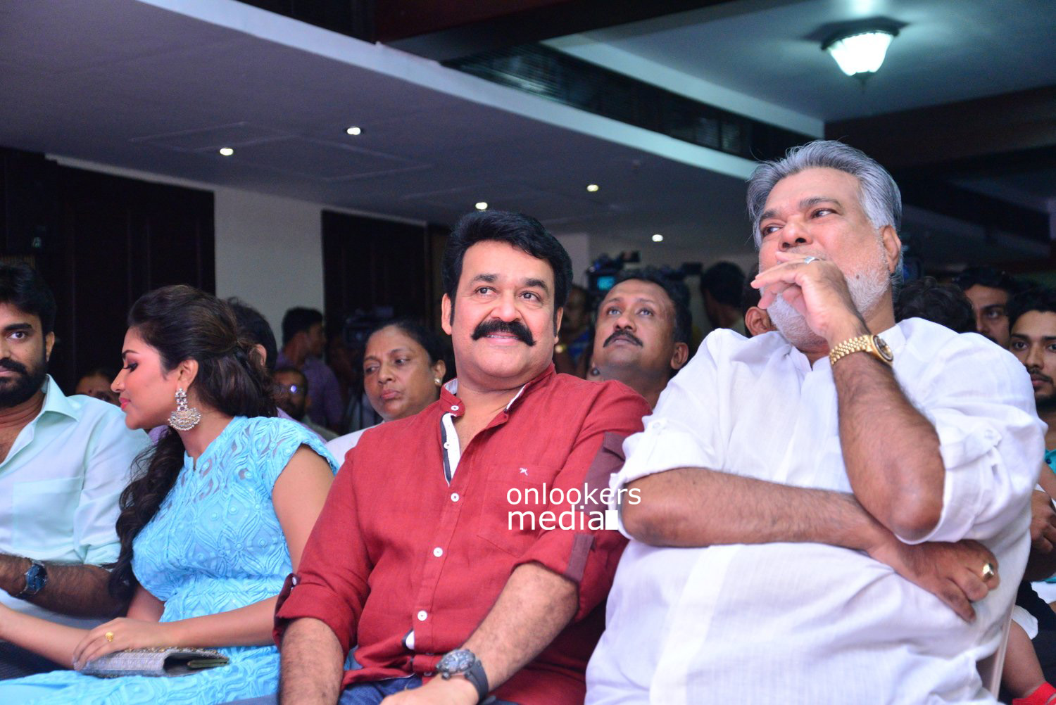 https://onlookersmedia.in/wp-content/uploads/2015/04/Mohanlal-Amala-Paul-at-Lalila-O-Laila-Audio-Launch-Stills-Images-Malayalam-Movie-2015-Onlookers-Media-6.jpg