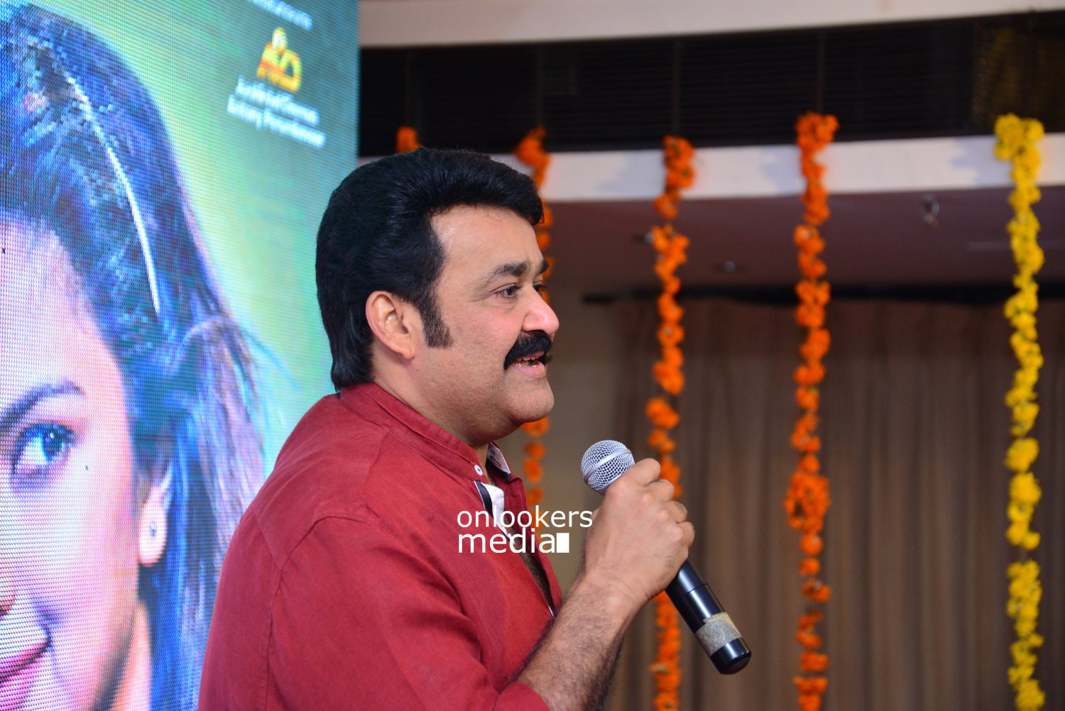 https://onlookersmedia.in/wp-content/uploads/2015/04/Mohanlal-at-Lalila-O-Laila-Audio-Launch-Stills-Images-Amala-Paul-Malayalam-Movie-2015-Onlookers-Media-10.jpg