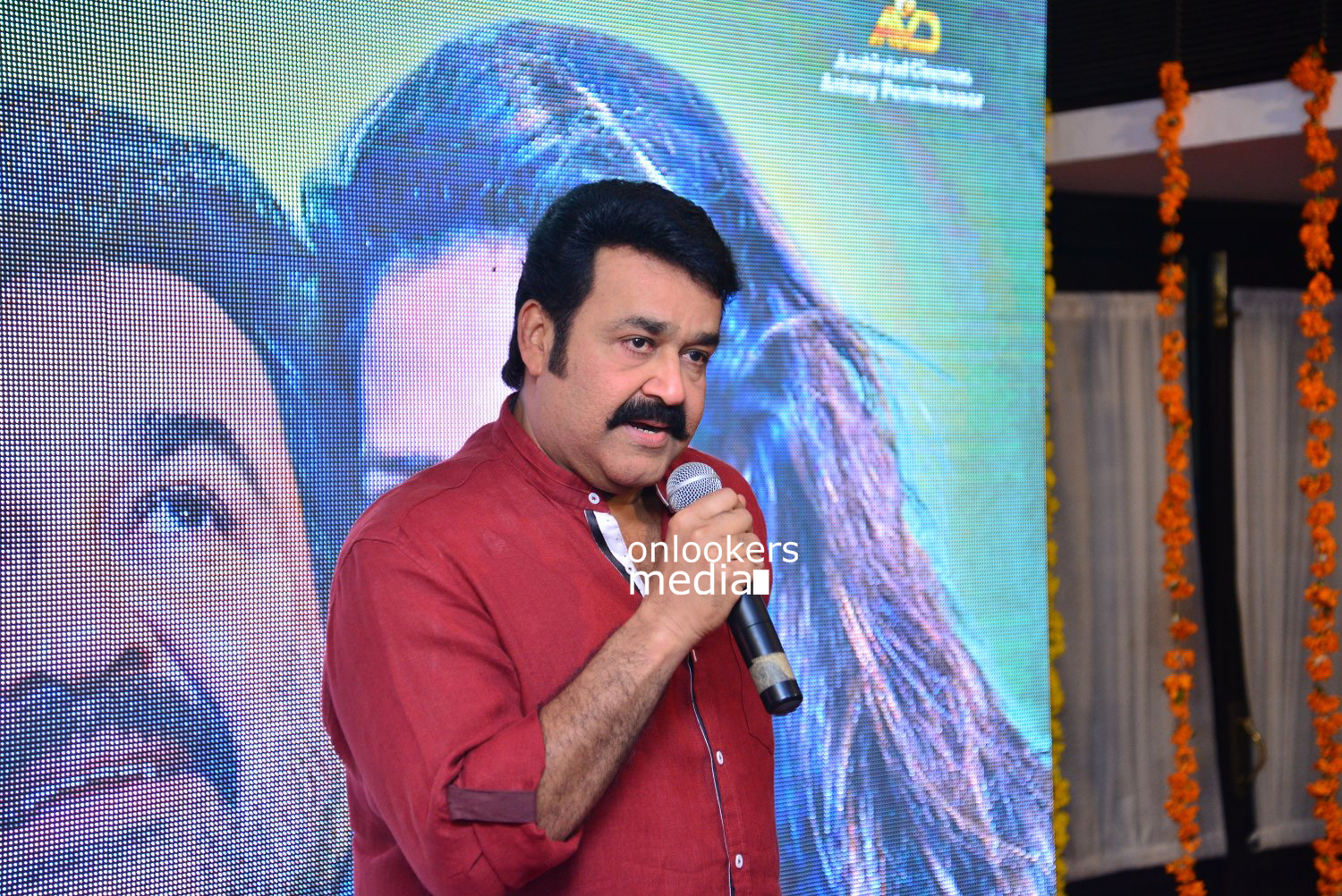 https://onlookersmedia.in/wp-content/uploads/2015/04/Mohanlal-at-Lalila-O-Laila-Audio-Launch-Stills-Images-Amala-Paul-Malayalam-Movie-2015-Onlookers-Media-15.jpg