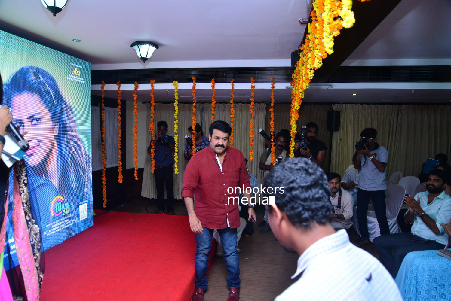 https://onlookersmedia.in/wp-content/uploads/2015/04/Mohanlal-at-Lalila-O-Laila-Audio-Launch-Stills-Images-Amala-Paul-Malayalam-Movie-2015-Onlookers-Media-5.jpg