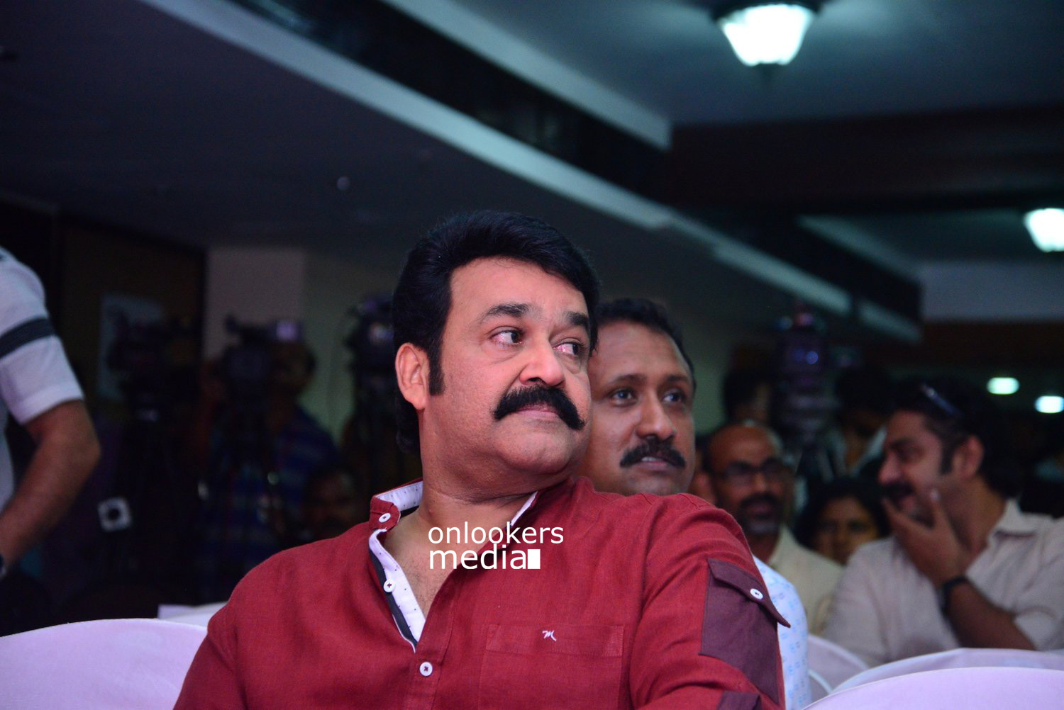 https://onlookersmedia.in/wp-content/uploads/2015/04/Mohanlal-at-Lalila-O-Laila-Audio-Launch-Stills-Images-Amala-Paul-Malayalam-Movie-2015-Onlookers-Media-6.jpg