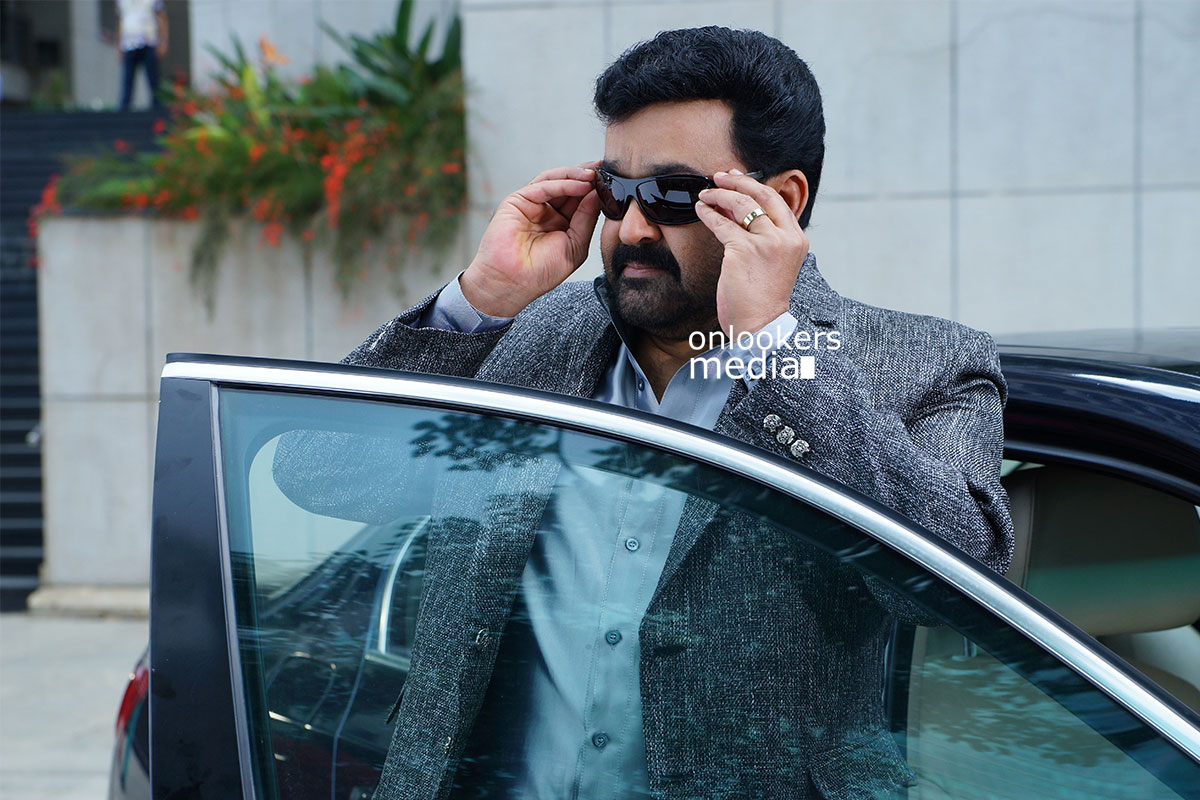 https://onlookersmedia.in/wp-content/uploads/2015/04/Mohanlal-in-Lailaa-O-Lailaa-Stills-Images-Photos-Malayalam-Movie-2015-Onlookers-Media-11.jpg