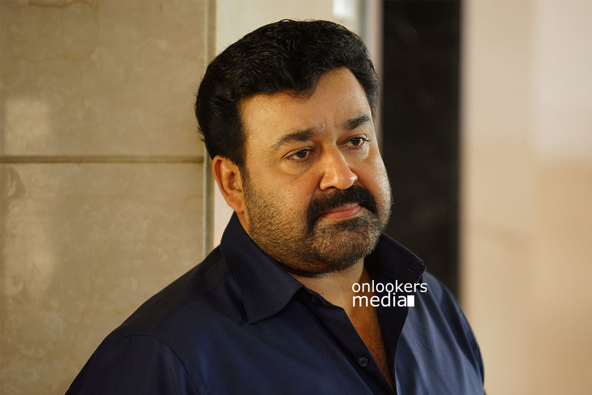 https://onlookersmedia.in/wp-content/uploads/2015/04/Mohanlal-in-Lailaa-O-Lailaa-Stills-Images-Photos-Malayalam-Movie-2015-Onlookers-Media-12.jpg
