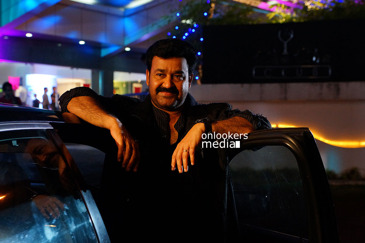 https://onlookersmedia.in/wp-content/uploads/2015/04/Mohanlal-in-Lailaa-O-Lailaa-Stills-Images-Photos-Malayalam-Movie-2015-Onlookers-Media-5.jpg