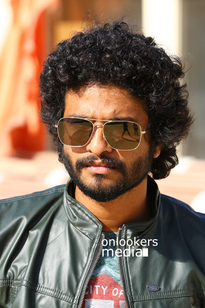 https://onlookersmedia.in/wp-content/uploads/2015/04/Neeraj-Madhav-In-Madhura-Naranga-Stills-Images-Photos-Malayalam-Movie-2015-Onlookers-Media-12.jpg