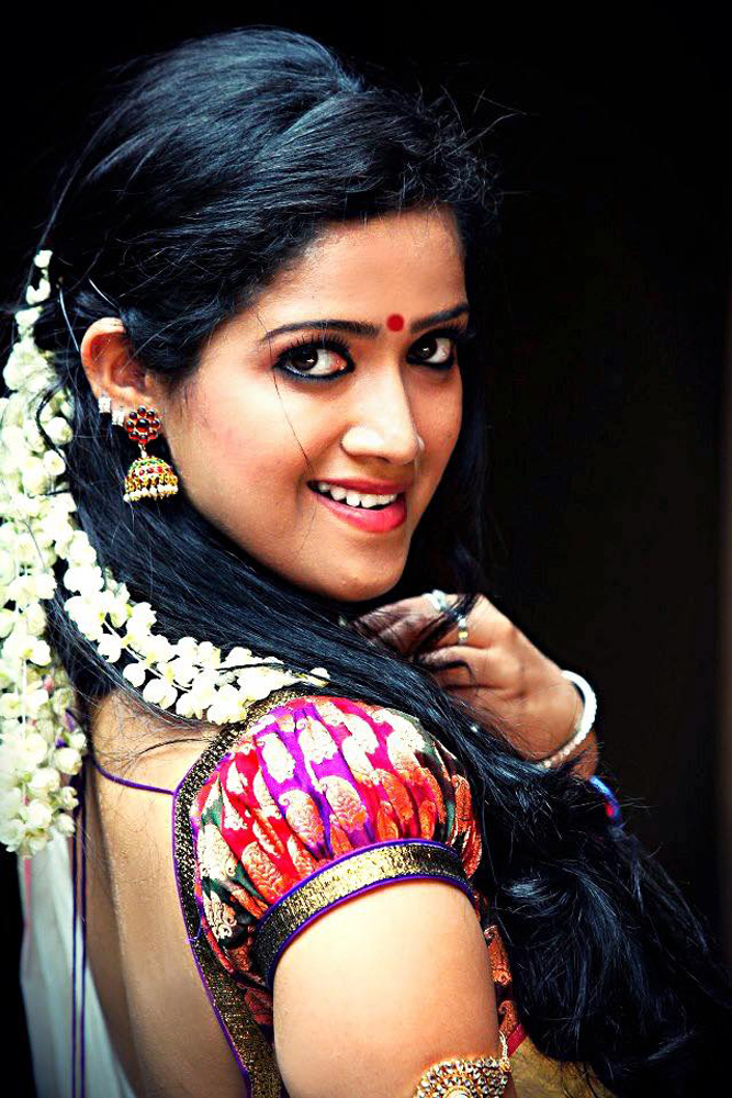 Abhirami Suresh Stills-Images-Photos-Malayalam Actress-Onlookers Media