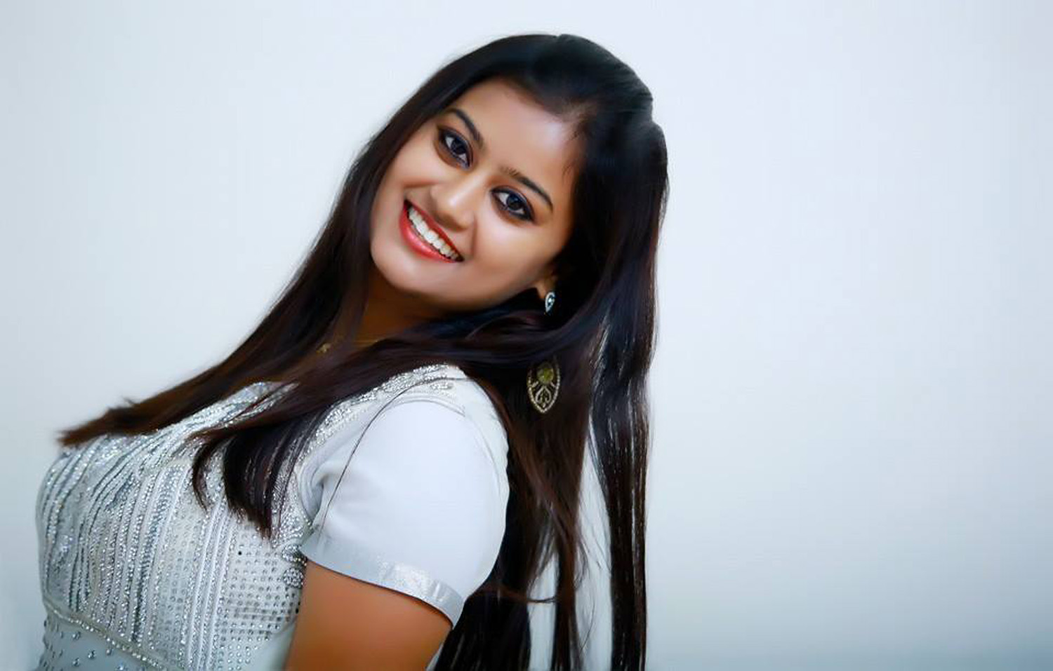 Top South Indian Actresses Stills-Images-Photos-Photoshoot-Latest Images