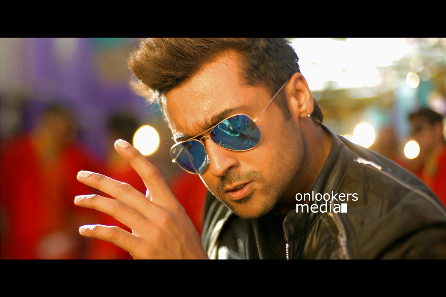 https://onlookersmedia.in/wp-content/uploads/2015/05/Masss-Stills-Images-Photos-Posters-Suriya-Nayanthara-Massu-Engira-Massilamani-Stills-Tamil-Movie-2015-Onlookers-Media-17.jpg