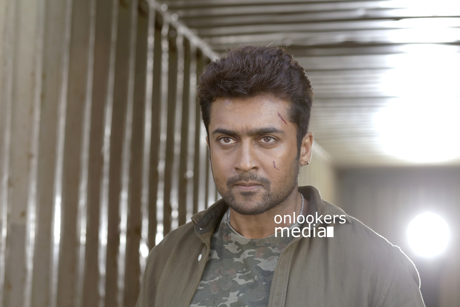 https://onlookersmedia.in/wp-content/uploads/2015/05/Masss-Stills-Images-Photos-Posters-Suriya-Nayanthara-Massu-Engira-Massilamani-Stills-Tamil-Movie-2015-Onlookers-Media-8.jpg