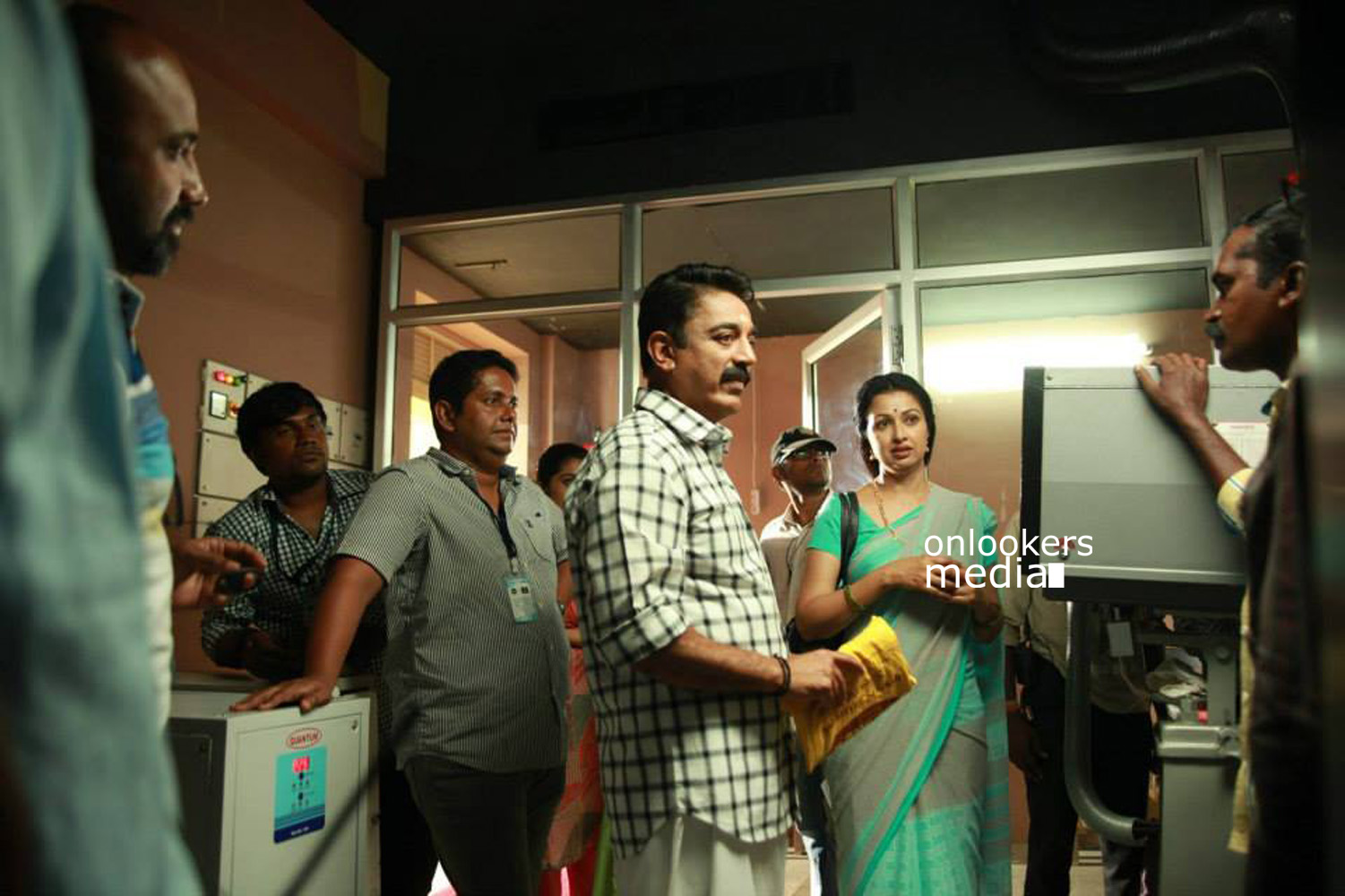 Papanasam Stills-Images-Photos-Kamal Haasan-Gauthami-Niveda Thomas-Esther Anil-Tamil Movie 2015-Onlookers Media (14)
