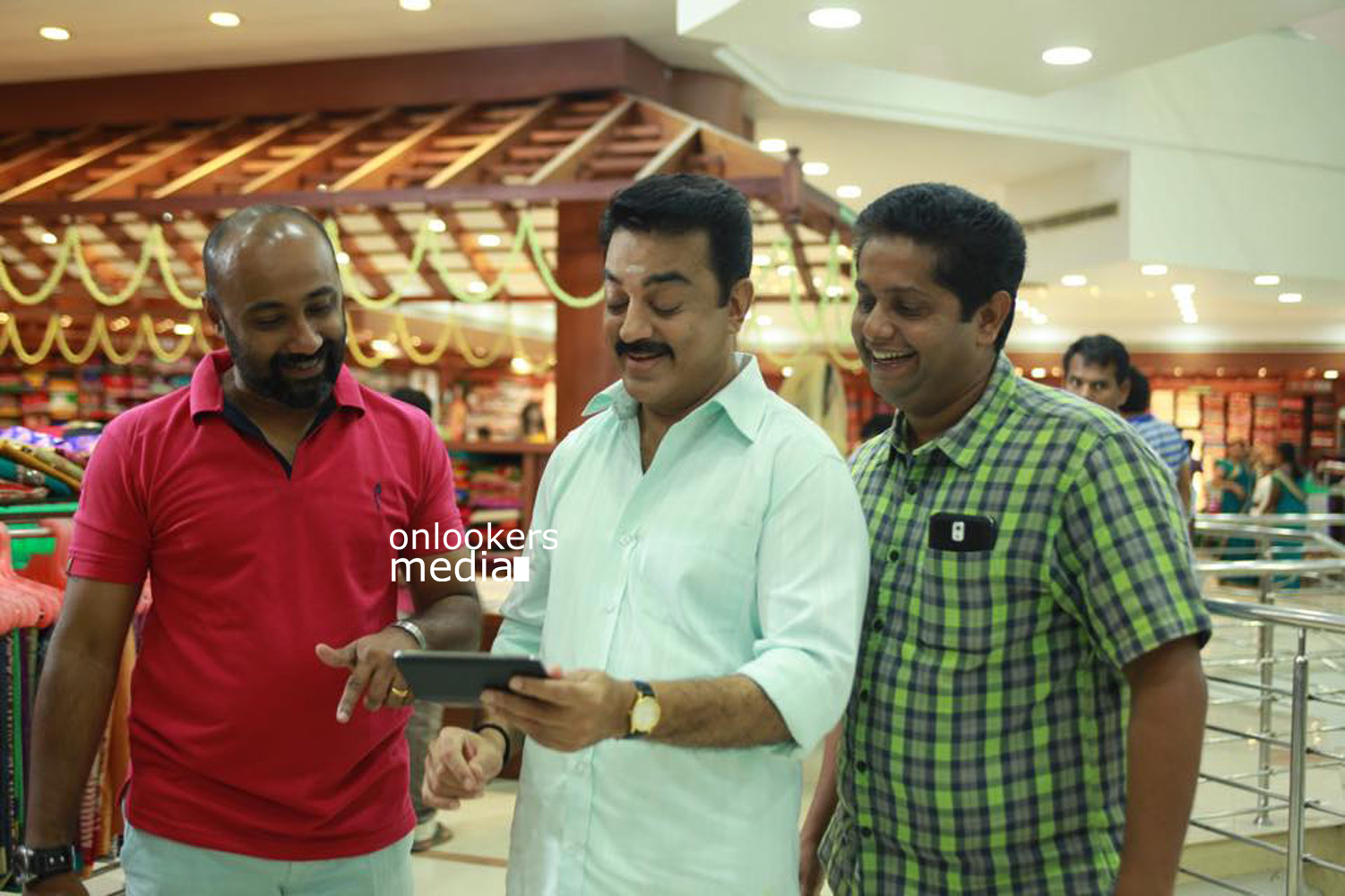Papanasam Stills-Images-Photos-Kamal Haasan-Gauthami-Niveda Thomas-Esther Anil-Tamil Movie 2015-Onlookers Media (24)