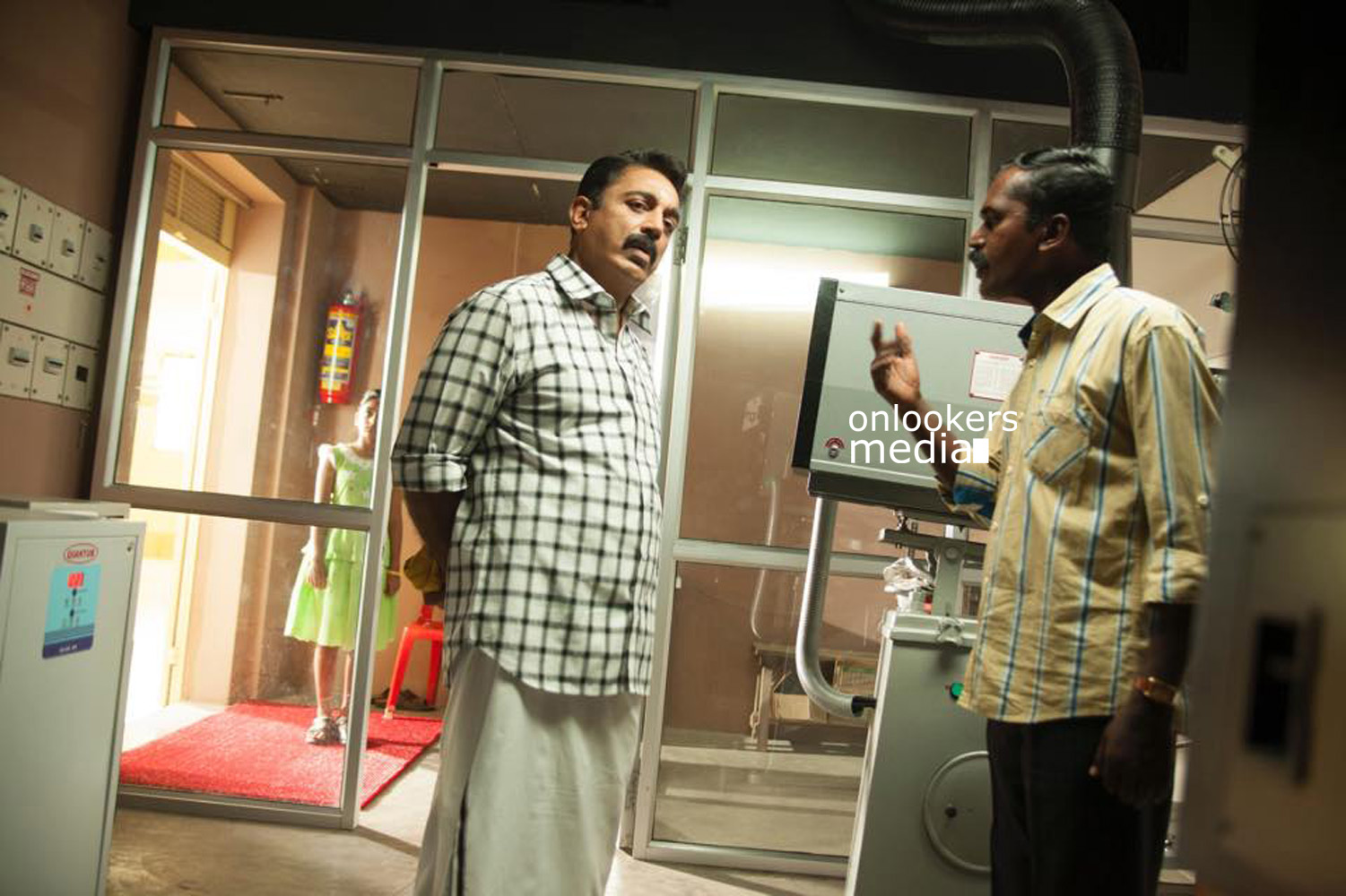 Papanasam Stills-Images-Photos-Kamal Haasan-Gauthami-Niveda Thomas-Esther Anil-Tamil Movie 2015-Onlookers Media (34)