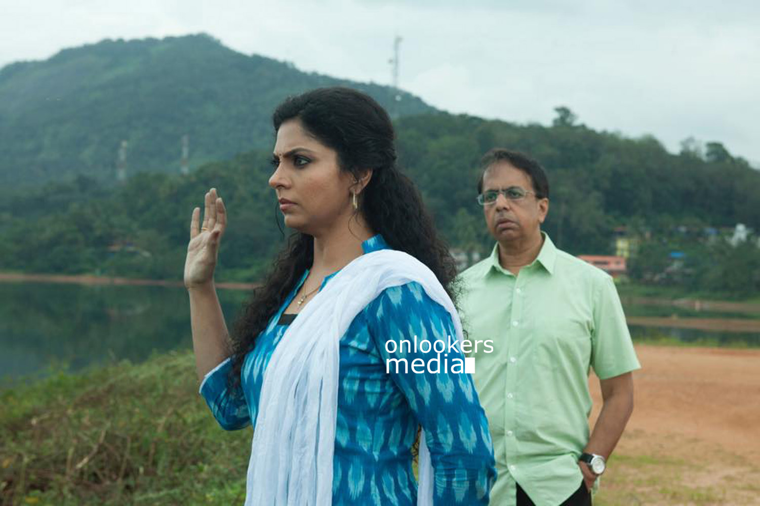 Papanasam Stills-Images-Photos-Kamal Haasan-Gauthami-Niveda Thomas-Esther Anil-Tamil Movie 2015-Onlookers Media (48)