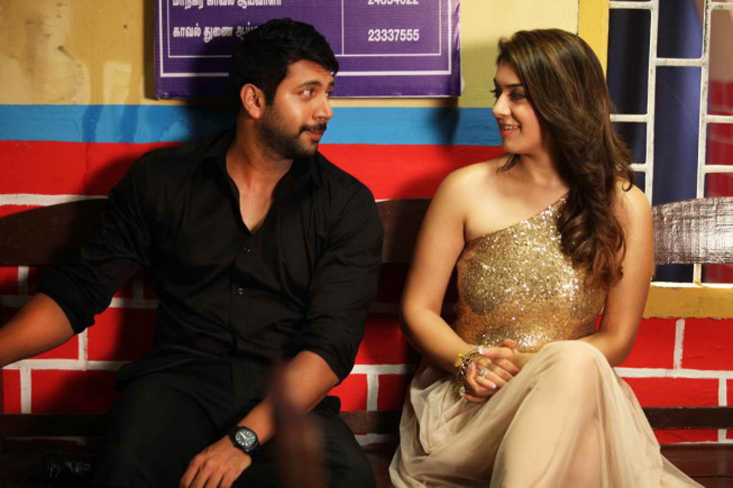 https://onlookersmedia.in/wp-content/uploads/2015/05/Romeo-Juliet-Stills-Images-Photos-Tamil-Movie-Jayam-Ravi-Hansika-Poonam-Bajwa-Tamil-Movie-2015-Onlookers-Media-58.jpg