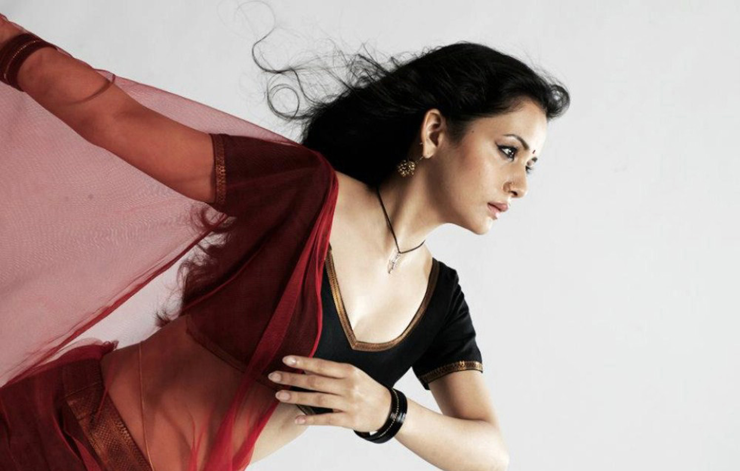 Actress Savithri in Isai Tamil Movie Stills