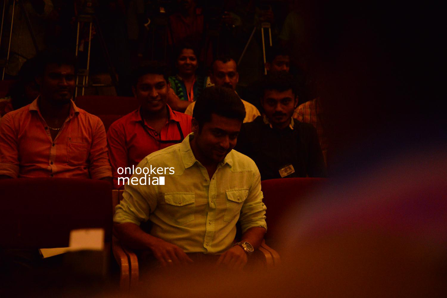 Suriya at Kochi-Mass Press Meet Stills-Mass Engira  Maasilamani-Mass Stills-Onlookers Media (7)
