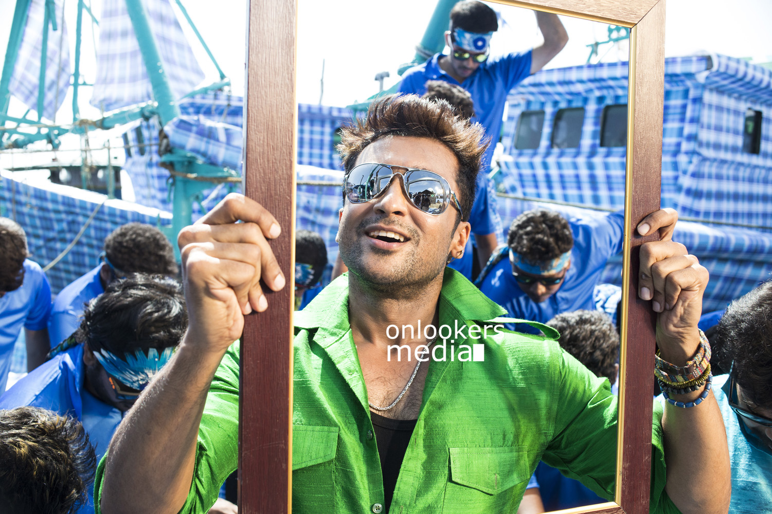 https://onlookersmedia.in/wp-content/uploads/2015/05/Suriya-in-Masss-Stills-Images-Photos-Nayanthara-Tamil-Movie-2015-Onlookers-Media-6.jpg