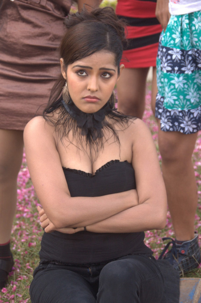 https://onlookersmedia.in/wp-content/uploads/2015/05/Telugu-Actress-Stills-Images-Gallery-Photos-South-Indian-Actress-212.jpg