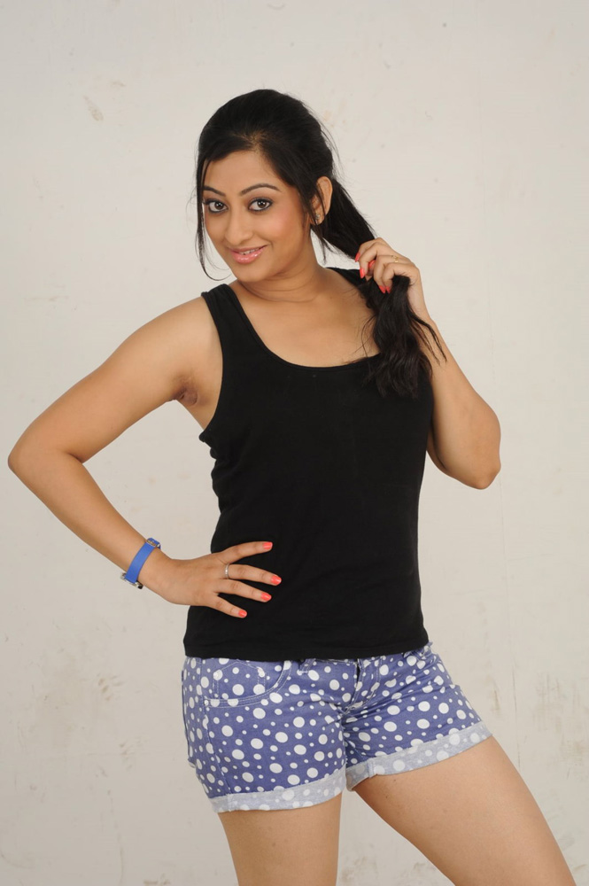 https://onlookersmedia.in/wp-content/uploads/2015/05/Telugu-Actress-Stills-Images-Gallery-Photos-South-Indian-Actress-511.jpg