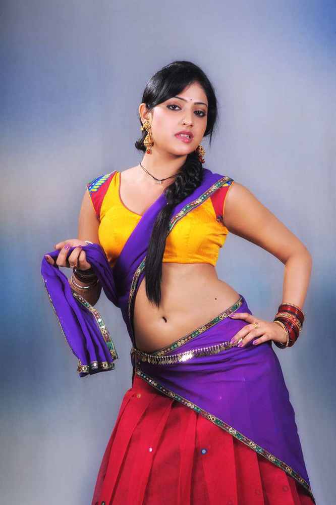 https://onlookersmedia.in/wp-content/uploads/2015/06/Actress-Gallery-4-Tamil-Telugu-Actress-Stills-Photos-53.jpg