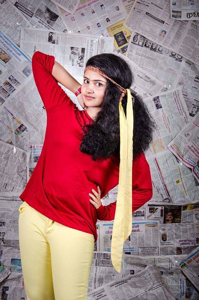 Anupama Parameswaran Stills-Images-Premam Actress-Onlookers Medi