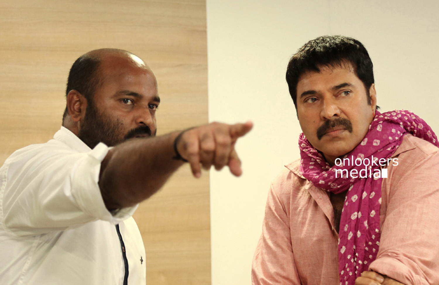 https://onlookersmedia.in/wp-content/uploads/2015/06/Mammootty-in-Acha-Dhin-Stills-Images-Photos-Malayalam-Movie-2015-Onlookers-Media-1.jpg