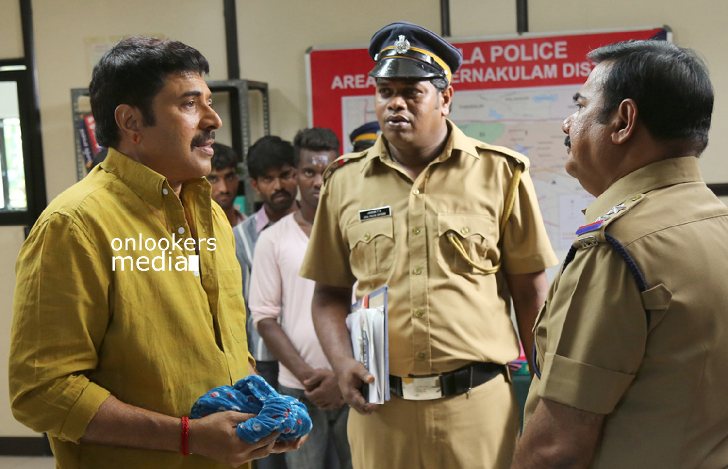Mammootty in Acha Dhin-Stills-Images-Photos-Malayalam Movie 2015-Onlookers Media (12)